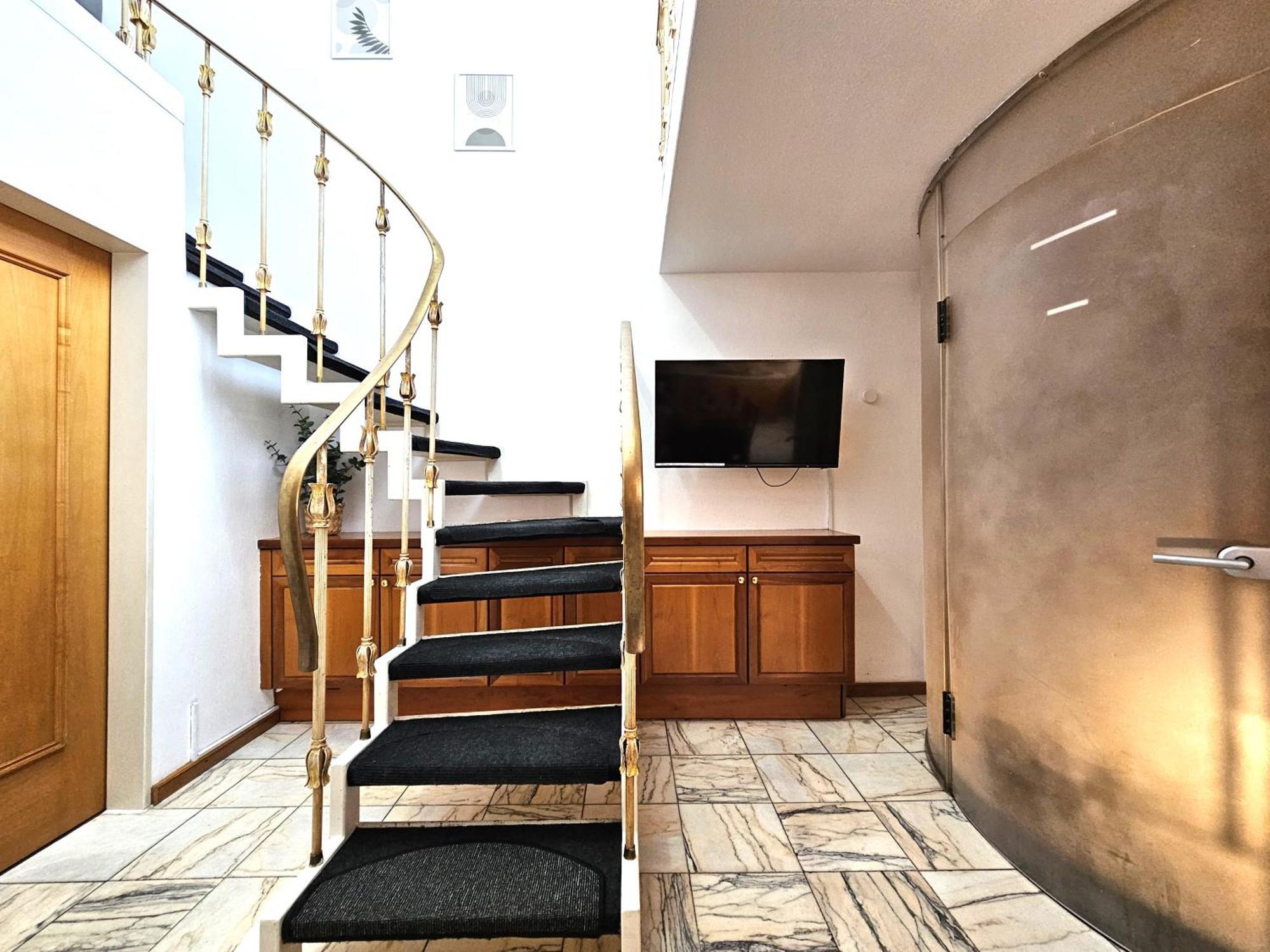 Central City Villa *